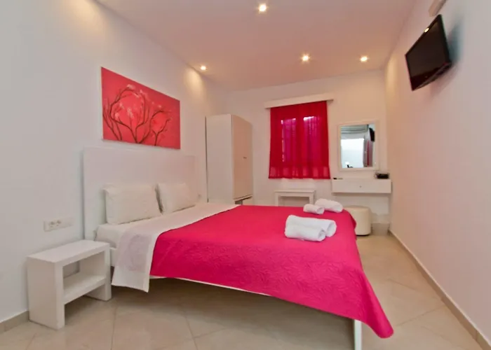 Milena * Mykonos Town