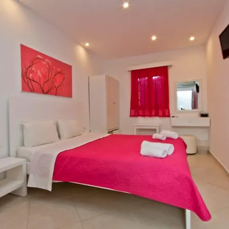 Milena * Mykonos Town